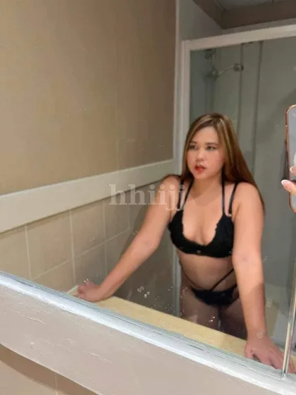 Abby, female escort in Hong Kong