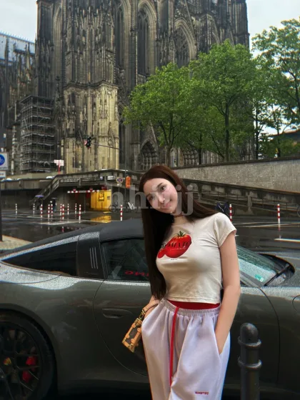 Alin, female escort in Hong Kong