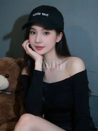 Alisha, female escort in Hong Kong