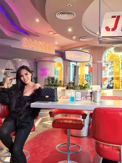 Ayaka, female escort in Hong Kong