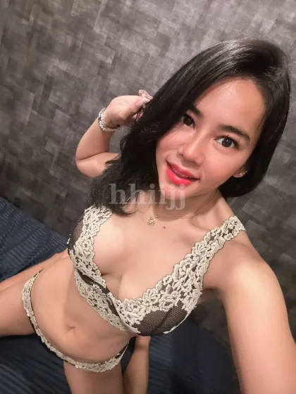 Cathy, female escort in Hong Kong