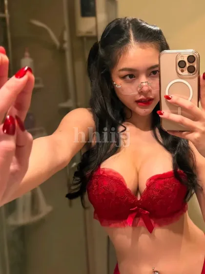 Fangyin, female escort in Hong Kong