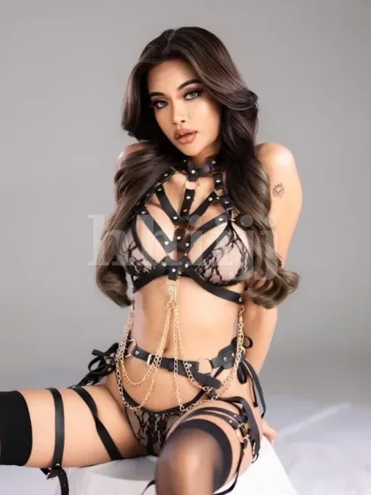 Felicia, female escort in Hong Kong