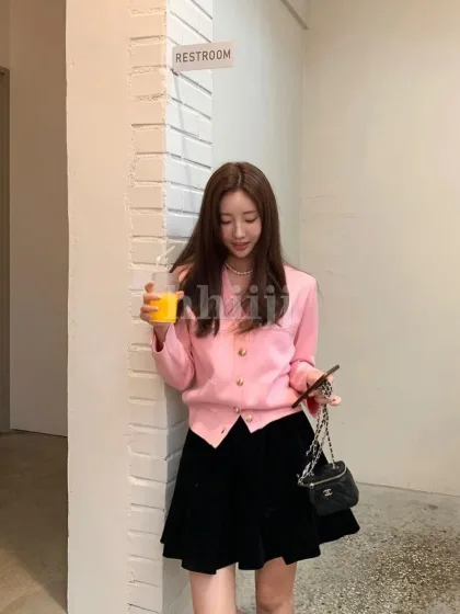 Iseul, female escort in Hong Kong
