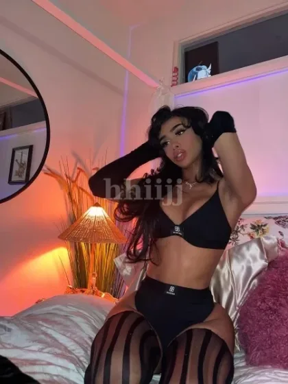Angel, shemale escort in Hong Kong