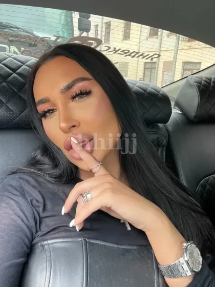 Darina 2, shemale escort in Hong Kong
