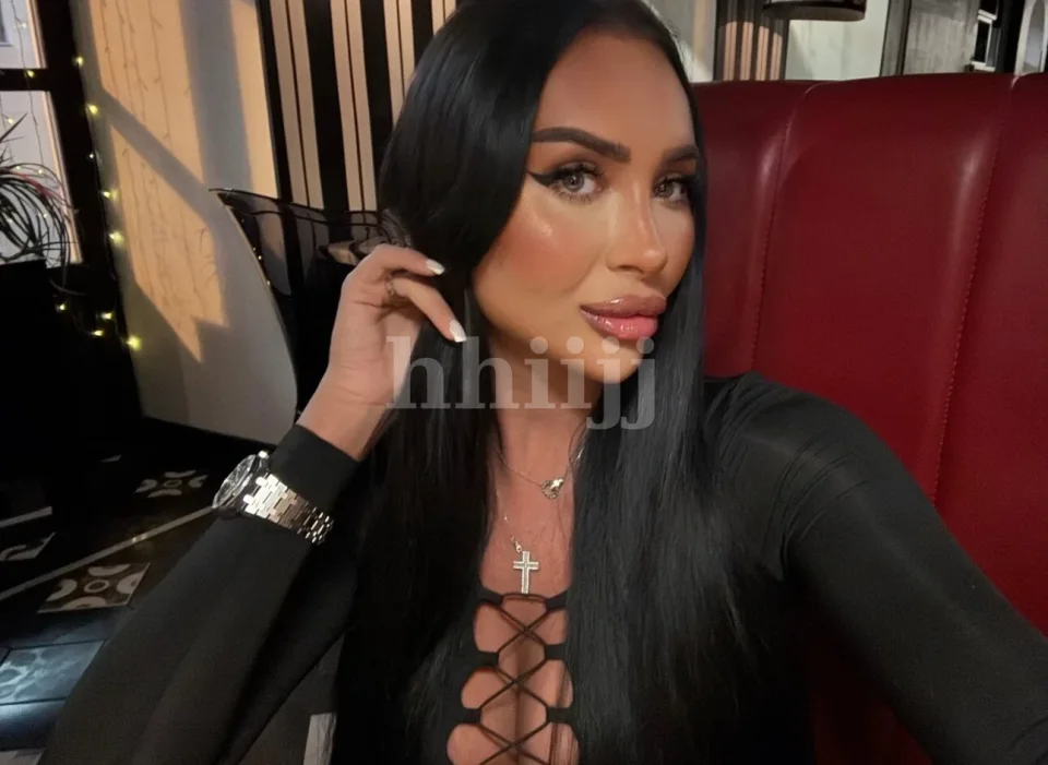 Darina 2, Hong Kong profile photo 20