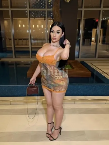 Desiree 2, shemale escort in Hong Kong