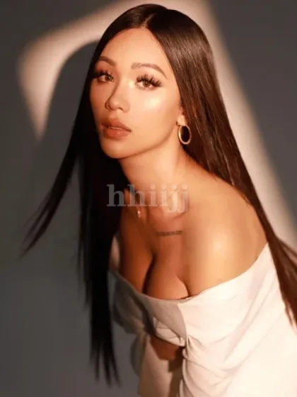 Emilia 2, shemale escort in Hong Kong