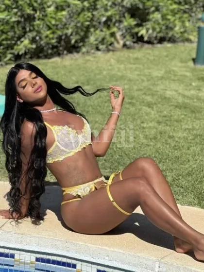 Indira 2, shemale escort in Hong Kong