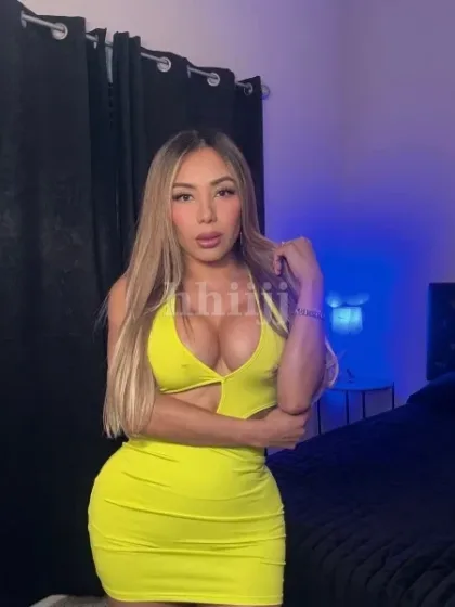 Iris 2, shemale escort in Hong Kong