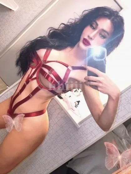 Kendal, shemale escort in Hong Kong