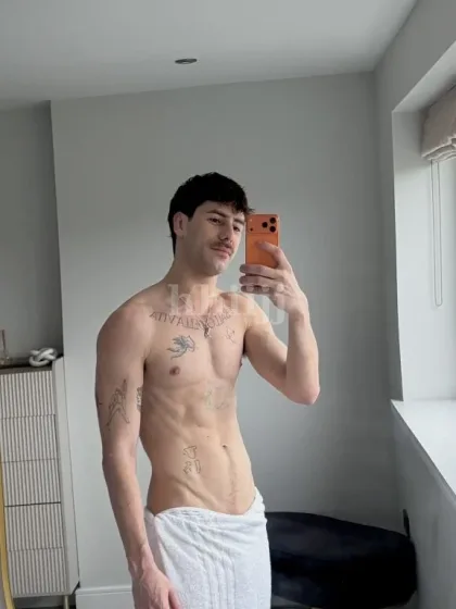 Alfonso, male escort in Hong Kong