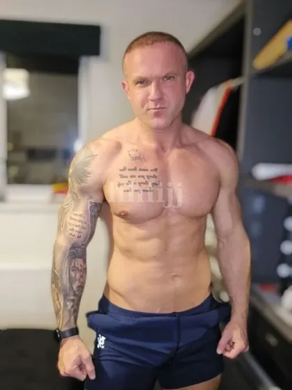 Alonzo, male escort in Hong Kong