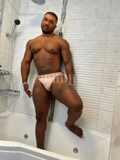 Andres, male escort in Hong Kong
