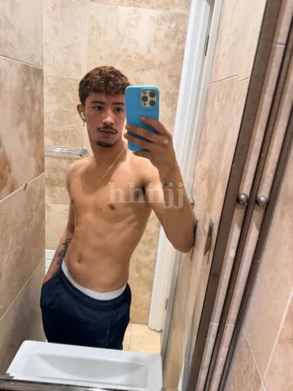 Benicio, male escort in Hong Kong