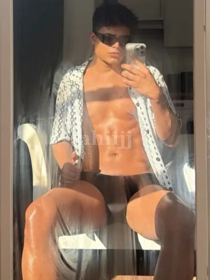 Calvin, male escort in Hong Kong