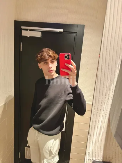 Edwin, male escort in Hong Kong