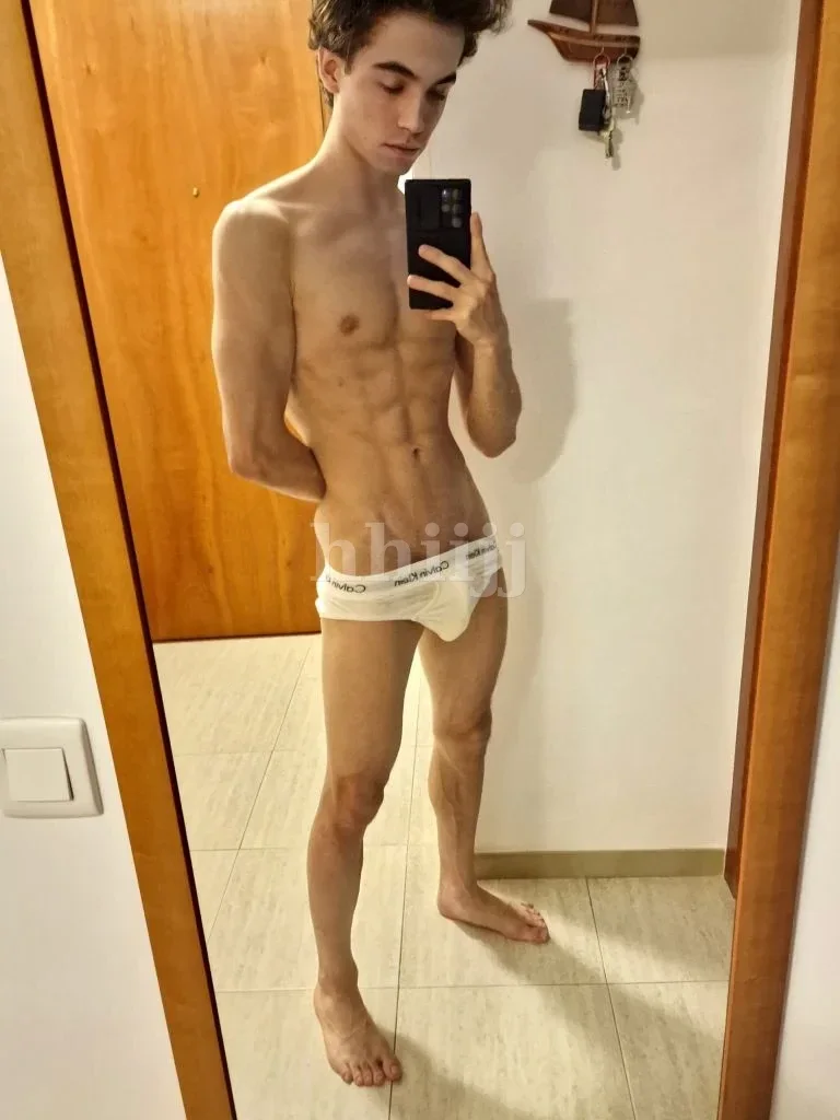 Finn, Hong Kong profile photo 9