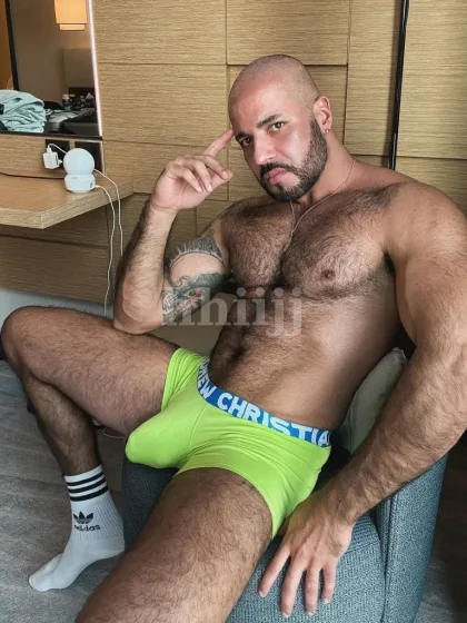 Sultan, male escort in Hong Kong
