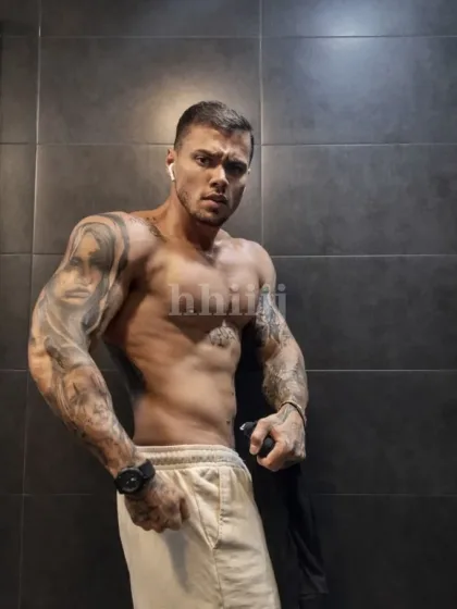 Tomas, male escort in Hong Kong