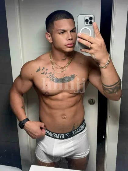Tommy, male escort in Hong Kong