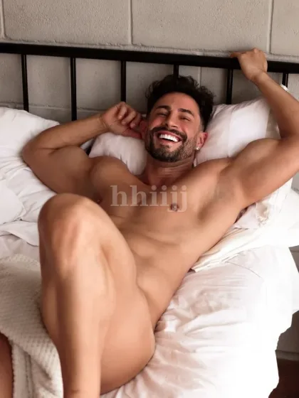 Valls, male escort in Hong Kong