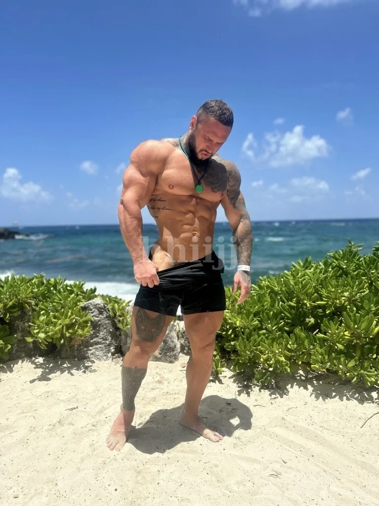 Vaughn, Hong Kong profile photo 22