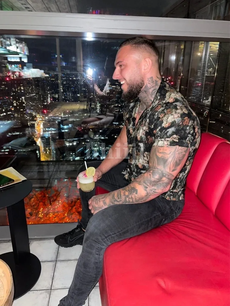 Vaughn, Hong Kong profile photo 34