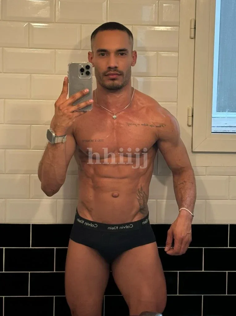 Vidal, Hong Kong profile photo 63