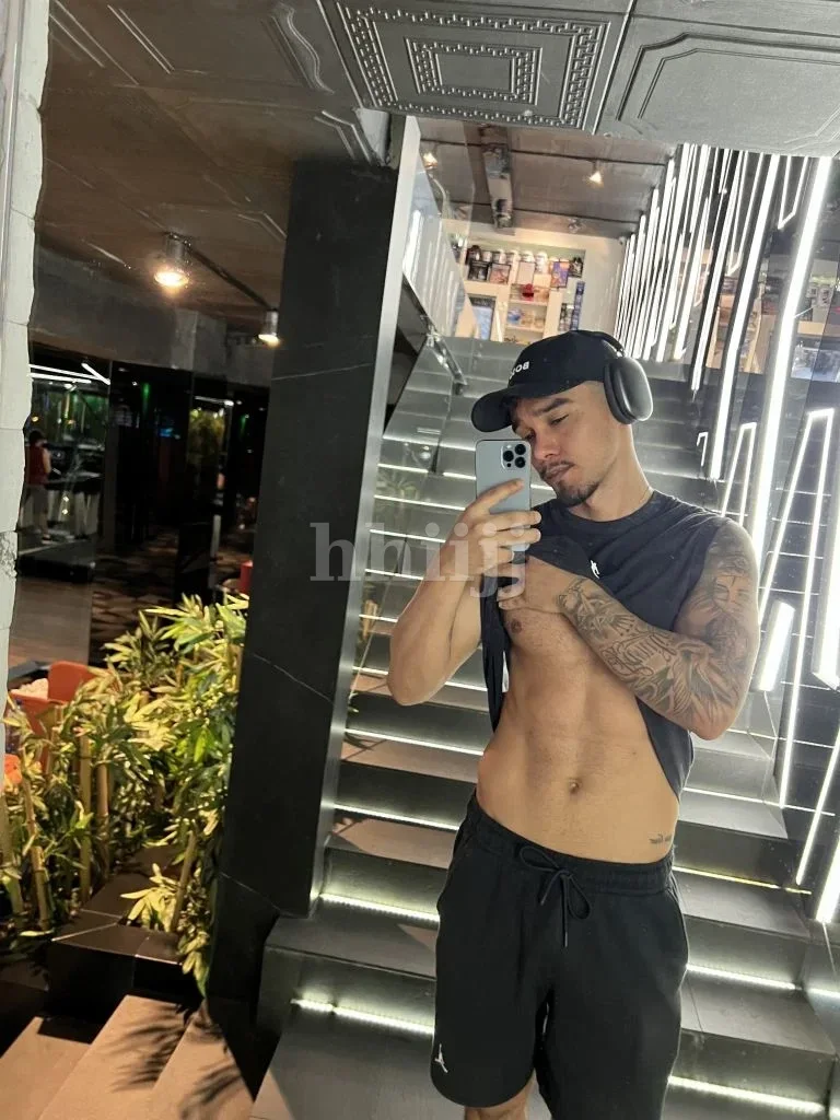 Vinicius, Hong Kong profile photo 21