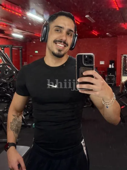 Vitor, male escort in Hong Kong