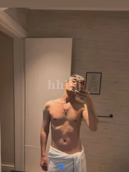 Zarussi, male escort in Hong Kong