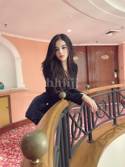 Shan Nga, female escort in Hong Kong