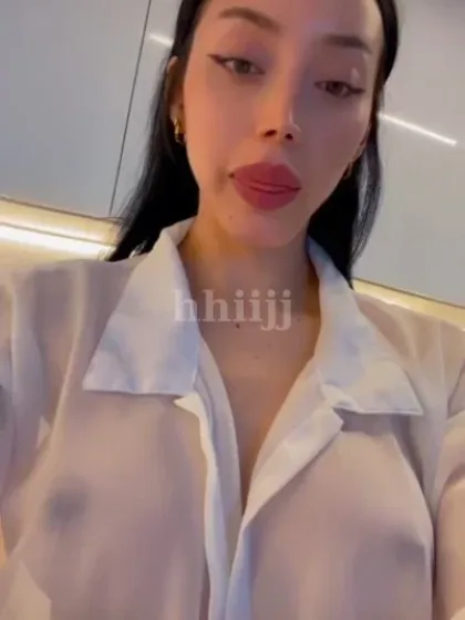 Toto, female escort in Hong Kong