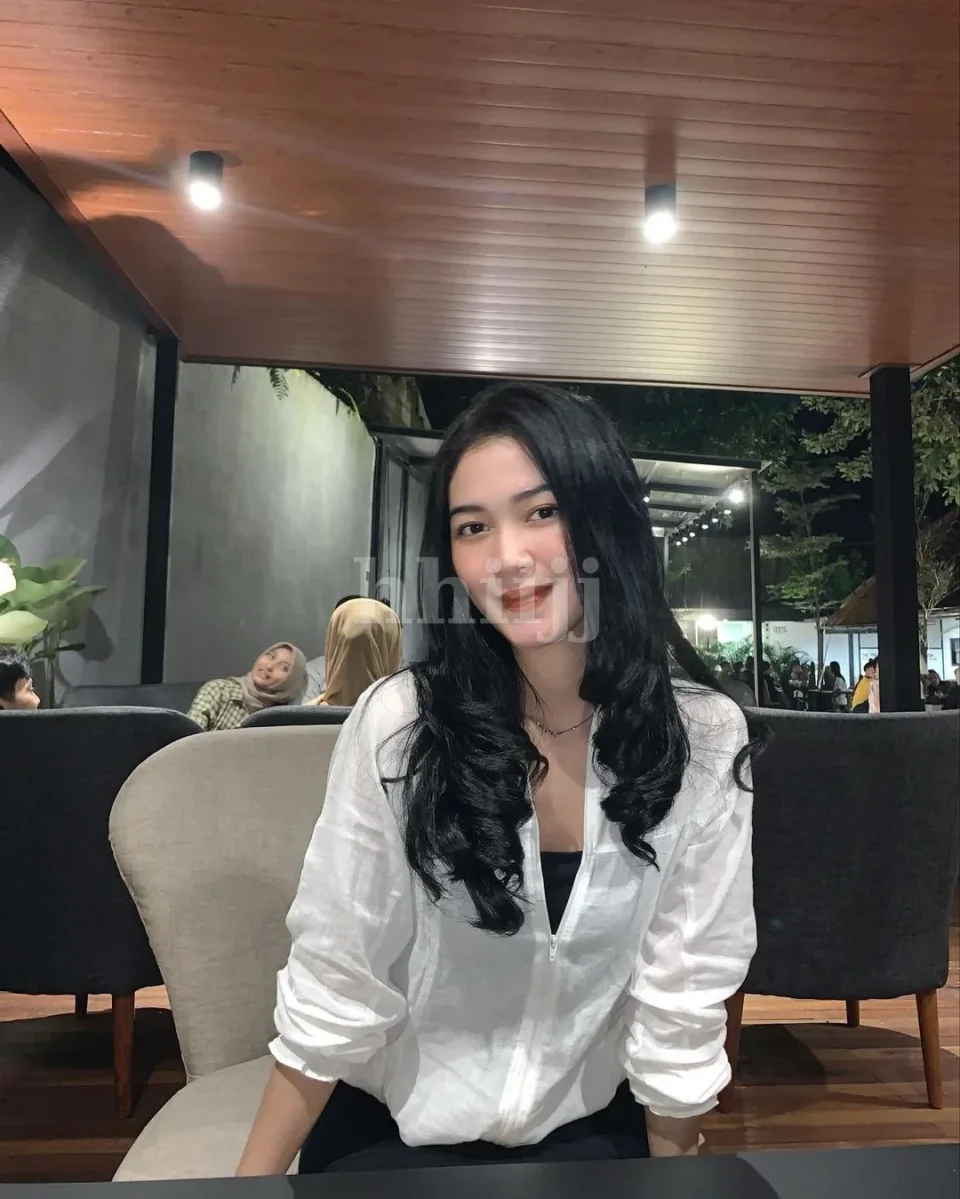 Kwan Ying, Hong Kong profile photo 2