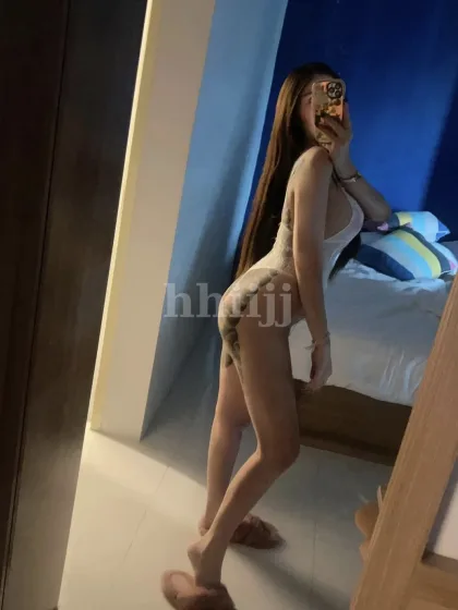 Lolo, female escort in Hong Kong
