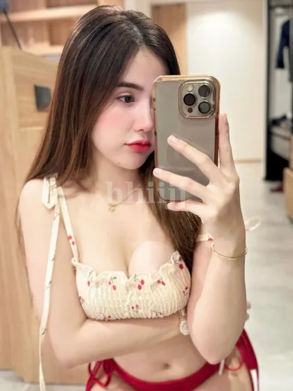 Hang Ping, female escort in Hong Kong