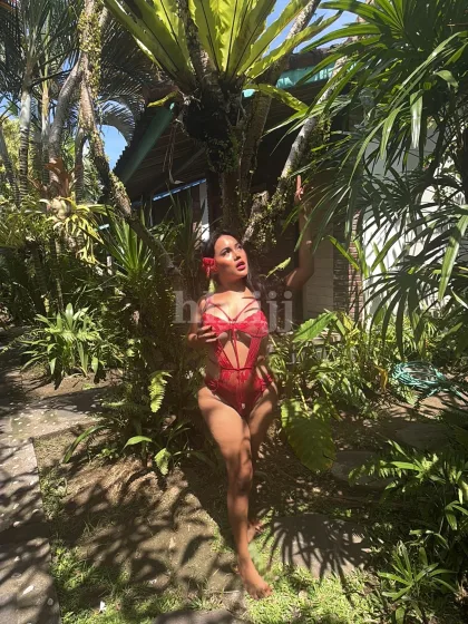 Hiu Ho, female escort in Hong Kong