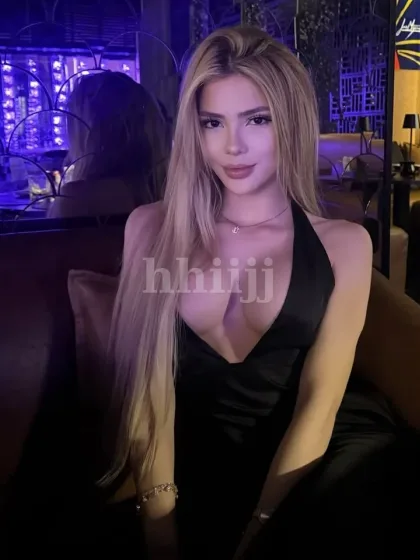 Wing Ho, female escort in Hong Kong