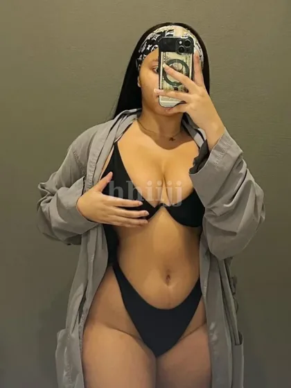 Ying, female escort in Hong Kong