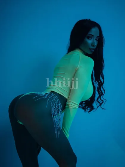 Mei Yee, female escort in Hong Kong