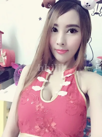 Yui, female escort in Hong Kong