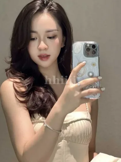 Wai Yan, female escort in Hong Kong