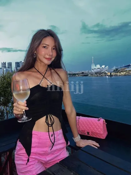 Hoi Tung, female escort in Hong Kong
