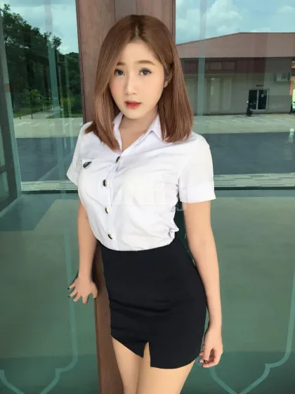 Mei Ki, female escort in Hong Kong