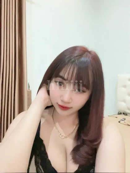 Wo Yu, female escort in Hong Kong